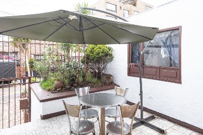 Casa de 5 alcobas en venta en El Contador, Bogotá, 276 m² · foto 2 de 20