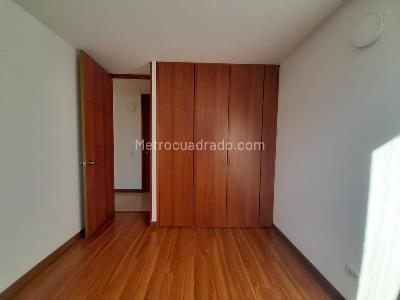 Apartamento en venta en La Colina Campestre, Bogotá · foto 11 de 18