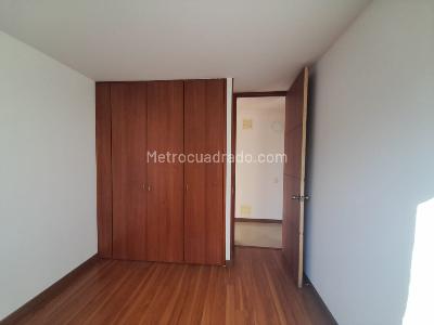 Apartamento en venta en La Colina Campestre, Bogotá · foto 14 de 18