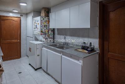 Apartamento de 3 alcobas en venta en El Refugio I, Bogotá, 168 m² · foto 19 de 20
