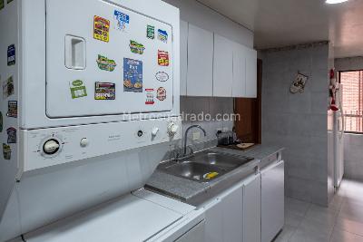 Apartamento de 3 alcobas en venta en El Refugio I, Bogotá, 168 m² · foto 20 de 20
