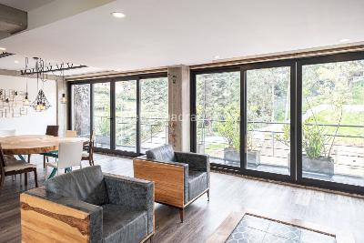 Apartamento de 2 alcobas en venta en Los Rosales, Bogotá, 154 m² · foto 2 de 17