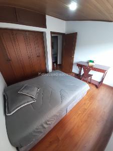 Casa de 4 alcobas en venta en Los Rosales, Bogotá, 270 m² · foto 11 de 20
