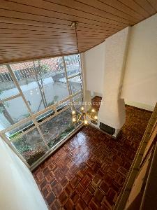Casa de 4 alcobas en venta en Los Rosales, Bogotá, 270 m² · foto 2 de 20