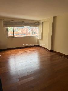 Apartamento de 3 alcobas en venta en Los Rosales, Bogotá, 184 m² · foto 5 de 10