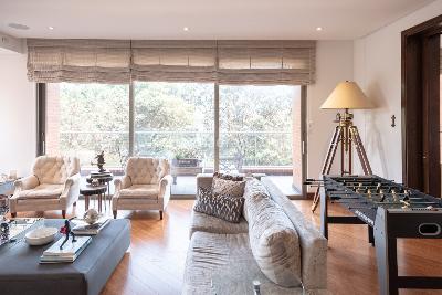 Apartamento de 3 alcobas en venta en Santa Barbara Alta, Bogotá, 326 m² · foto 2 de 20
