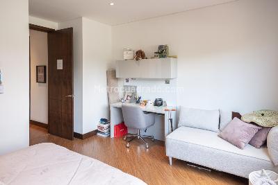 Apartamento de 3 alcobas en venta en Santa Barbara Alta, Bogotá, 326 m² · foto 10 de 20
