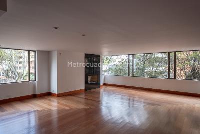 Apartamento de 2 alcobas en venta en La Cabrera, Bogotá, 169 m² · foto 6 de 20