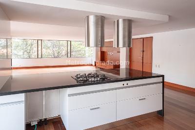 Apartamento de 2 alcobas en venta en La Cabrera, Bogotá, 169 m² · foto 9 de 20