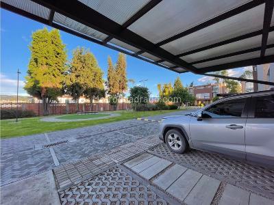 Casa de 4 alcobas en venta en Conjunto Vittare, Cajicá, 132 m² · foto 2 de 20