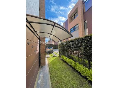 Casa de 3 alcobas en venta en Conjunto Vittare, Cajicá, 164 m² · foto 3 de 20