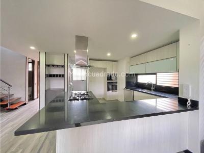 Casa de 3 alcobas en venta en Conjunto Vittare, Cajicá, 164 m² · foto 7 de 20