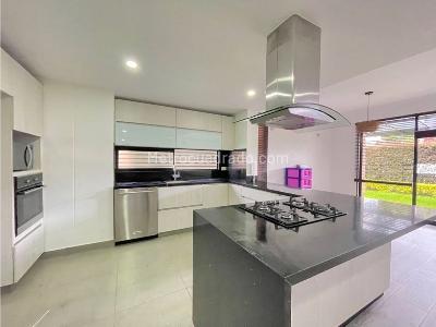 Casa de 3 alcobas en venta en Conjunto Vittare, Cajicá, 164 m² · foto 9 de 20