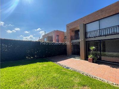 Casa de 3 alcobas en venta en Hacienda Fontanar, Chía, 225 m² · foto 2 de 14
