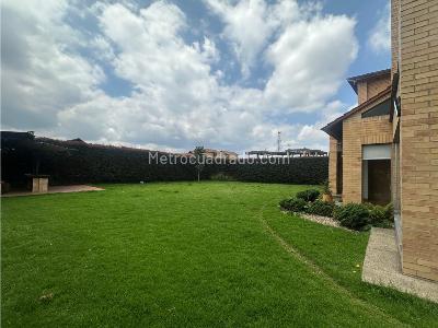 Casa en venta en Cajica, Cajicá · foto 2 de 20