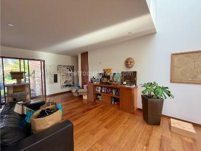Casa de 4 alcobas en venta en Hacienda Fontanar, Chía, 302 m² · foto 6 de 20