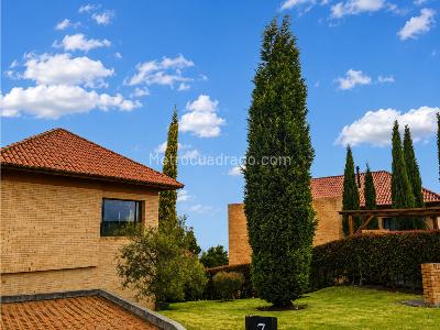Casa de 3 alcobas en venta en Encenillos De Sindamanoy, Chía, 220 m² · foto 3 de 20
