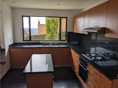 Casa de 3 alcobas en venta en Encenillos De Sindamanoy, Chía, 220 m² · foto 8 de 20