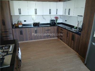 Casa de 4 alcobas en venta en Villavicencio, Villavicencio, 700 m² · foto 9 de 18