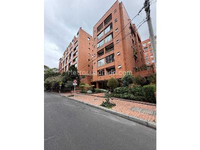 Apartamento de 2 alcobas en venta en Chico, Bogotá, 114 m² · foto 2 de 20