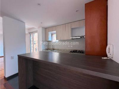 Apartamento de 2 alcobas en venta en Chico, Bogotá, 114 m² · foto 12 de 20