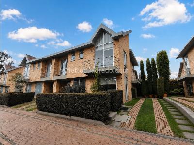Casa de 3 alcobas en venta en Chia, Chía, 272 m² · foto 2 de 20
