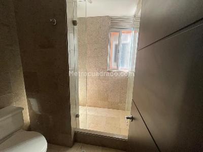 Apartamento en venta en Las Rosales, Bogotá · foto 2 de 20