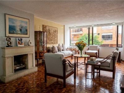 Apartamento en venta en San Patricio, Bogotá · foto 2 de 15