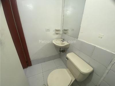 Apartaestudio en arriendo en Los Alcazares, Bogotá, 35 m² · foto 9 de 12