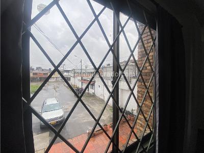 Apartaestudio en arriendo en Los Alcazares, Bogotá, 37 m² · foto 3 de 12