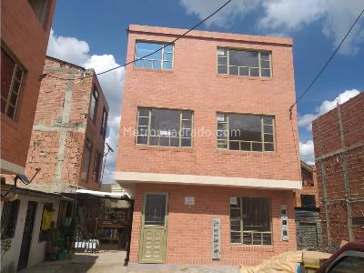 Casa en venta en El Cairo, Chía · foto 2 de 20