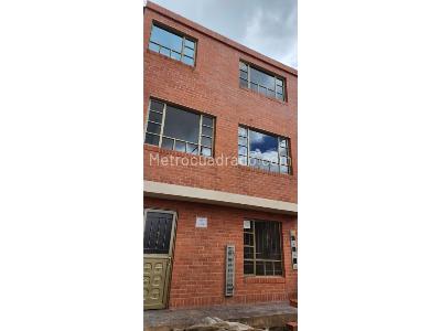 Casa en venta en El Cairo, Chía · foto 3 de 20