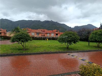 Casa de 5 alcobas en venta en Avenida Chilaco Rio Frio, Chía, 252 m² · foto 6 de 20