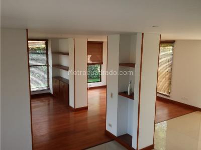 Casa de 5 alcobas en venta en Avenida Chilaco Rio Frio, Chía, 252 m² · foto 13 de 20