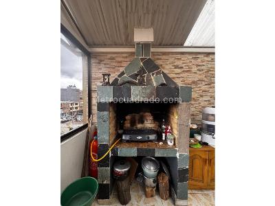 Casa de 5 alcobas en venta en Los Cerezos, Bogotá, 216 m² · foto 3 de 20