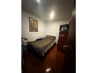 Casa de 5 alcobas en venta en Los Cerezos, Bogotá, 216 m² · foto 11 de 20