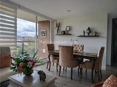 Apartamento de 2 alcobas en venta en Milla De Oro, Cajicá, 70 m² · foto 2 de 20
