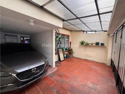 Casa de 4 alcobas en venta en Capellania, Bogotá, 170 m² · foto 4 de 20