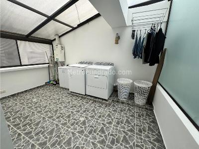 Apartamento de 4 alcobas en venta en Santa Barbara, Bogotá, 277 m² · foto 13 de 20