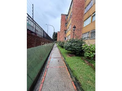Apartamento en venta en Usatama, Bogotá · foto 2 de 19