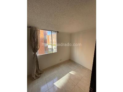 Apartamento de 2 alcobas en venta en Hogares, Soacha, 50 m² · foto 3 de 14