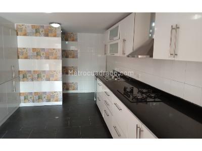 Casa de 5 alcobas en arriendo en Vereda Bojaca, Chía, 257 m² · foto 10 de 20