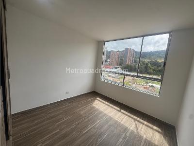 Apartaestudio en arriendo en El Redil, Bogotá, 38 m² · foto 4 de 10