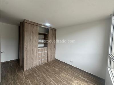 Apartaestudio en arriendo en El Redil, Bogotá, 38 m² · foto 5 de 10