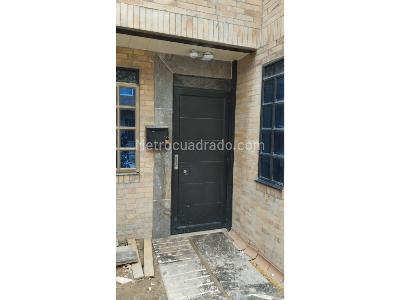 Casa de 5 alcobas en venta en Variante, Chía, 124 m² · foto 2 de 20