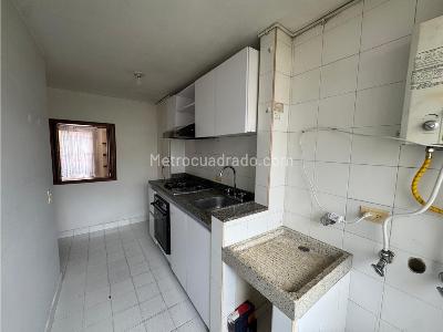 Apartamento de 2 alcobas en arriendo en Centro Comercial Santafe, Bogotá, 65 m² · foto 8 de 16
