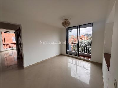 Apartamento en venta en Ciudad Salitre Oriental, Bogotá · foto 3 de 18