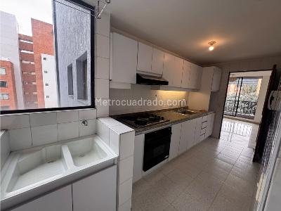 Apartamento en venta en Ciudad Salitre Oriental, Bogotá · foto 8 de 18