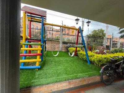 Casa en arriendo en Altos De Chozica, Bogotá · foto 2 de 20