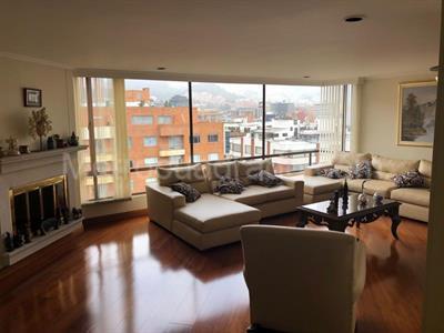 Apartamento de 3 alcobas en venta en Santa Barbara, Bogotá, 300 m² · foto 2 de 5